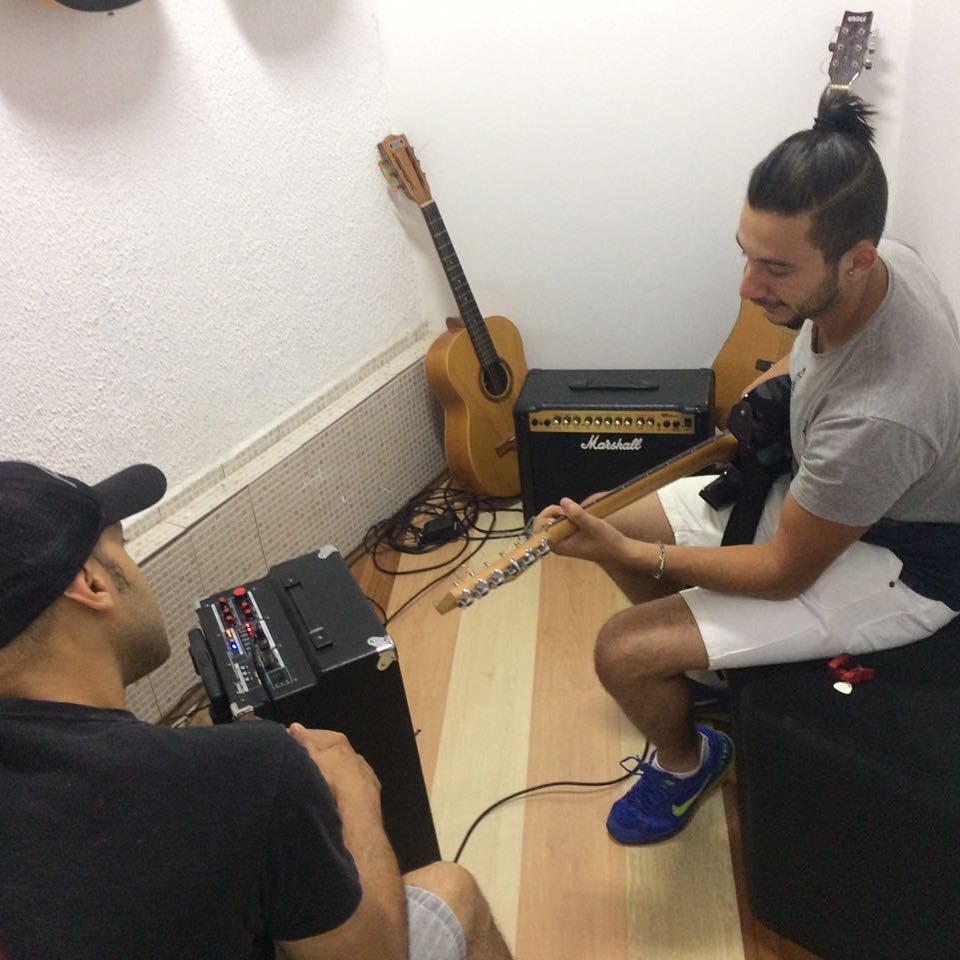 Aulas de Guitarra para Adultos