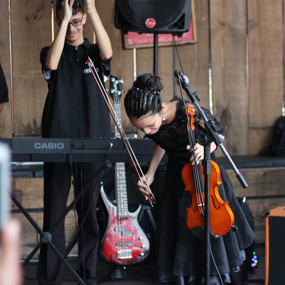 Escola de Música em Grupo